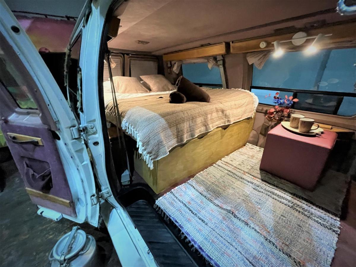Urban Van Glamping ريغا المظهر الخارجي الصورة