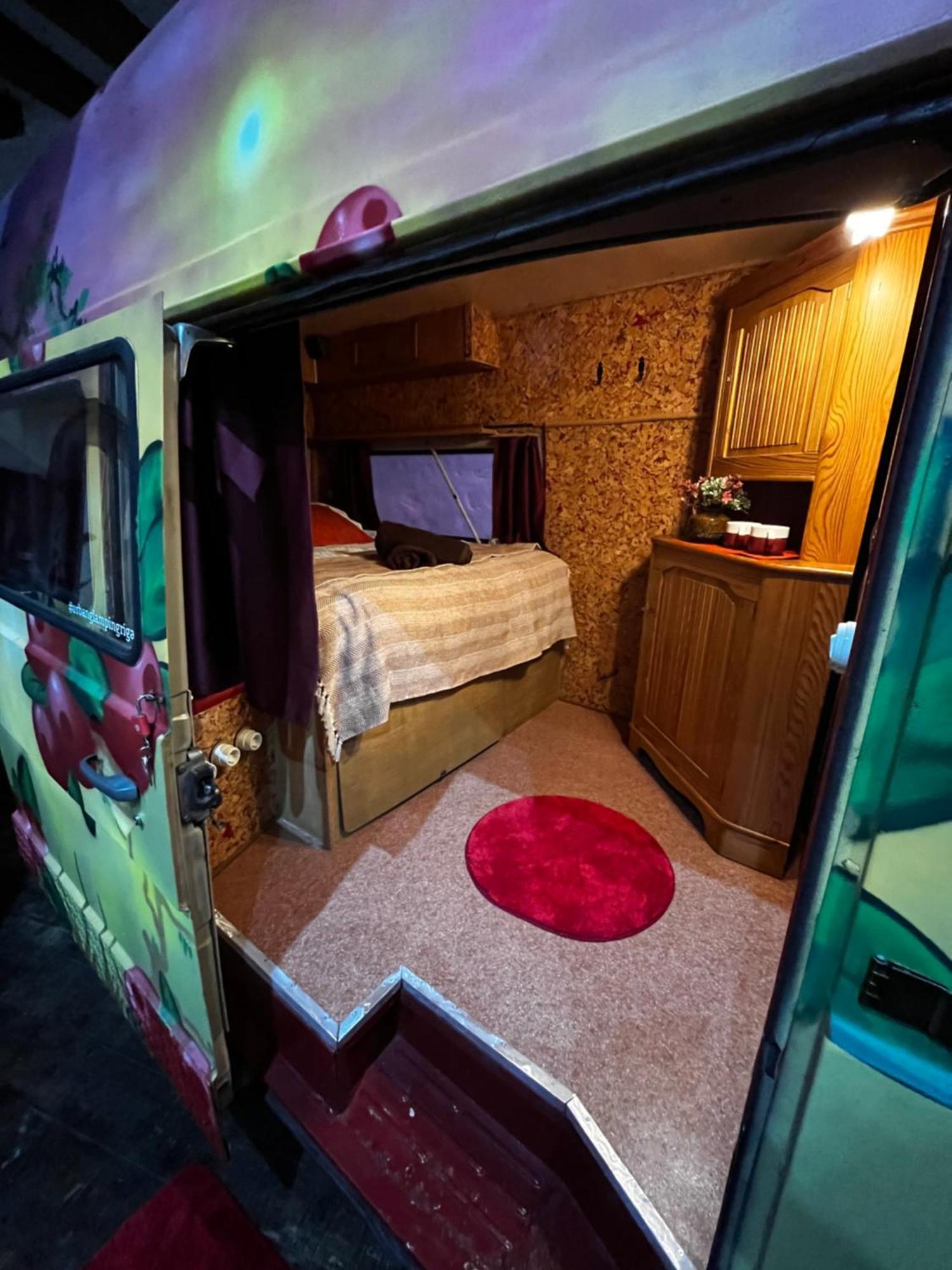 Urban Van Glamping ريغا المظهر الخارجي الصورة