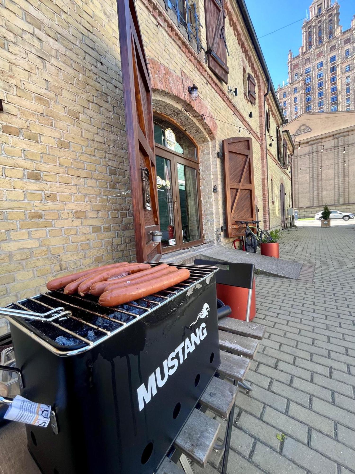 Urban Van Glamping ريغا المظهر الخارجي الصورة